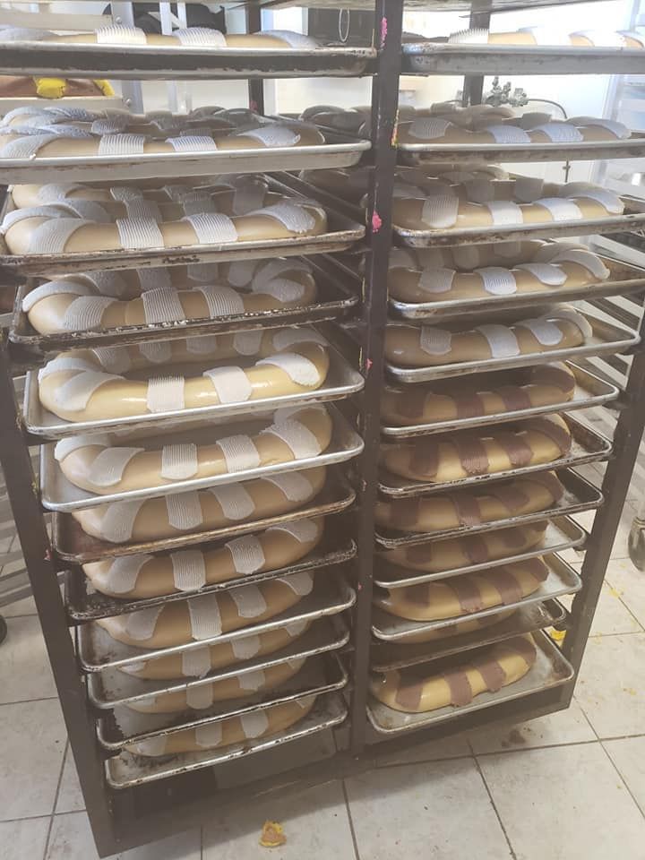 Rosca de reyes at La Popular Panaderia